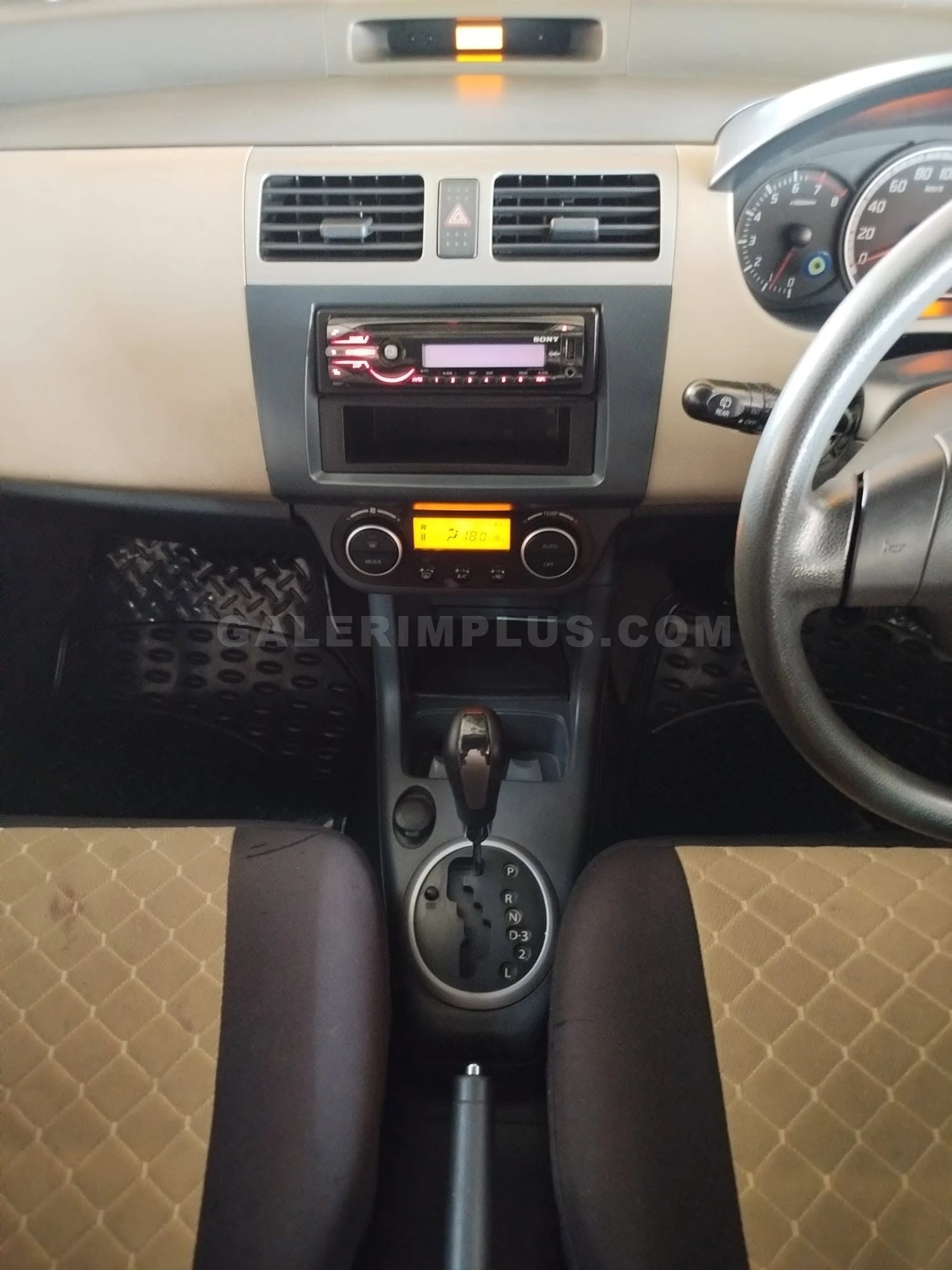 2006 Suzuki Swift 1.3 Kıbrıs | KKTC İkinci El Satılık Araba - Thumbnail 6