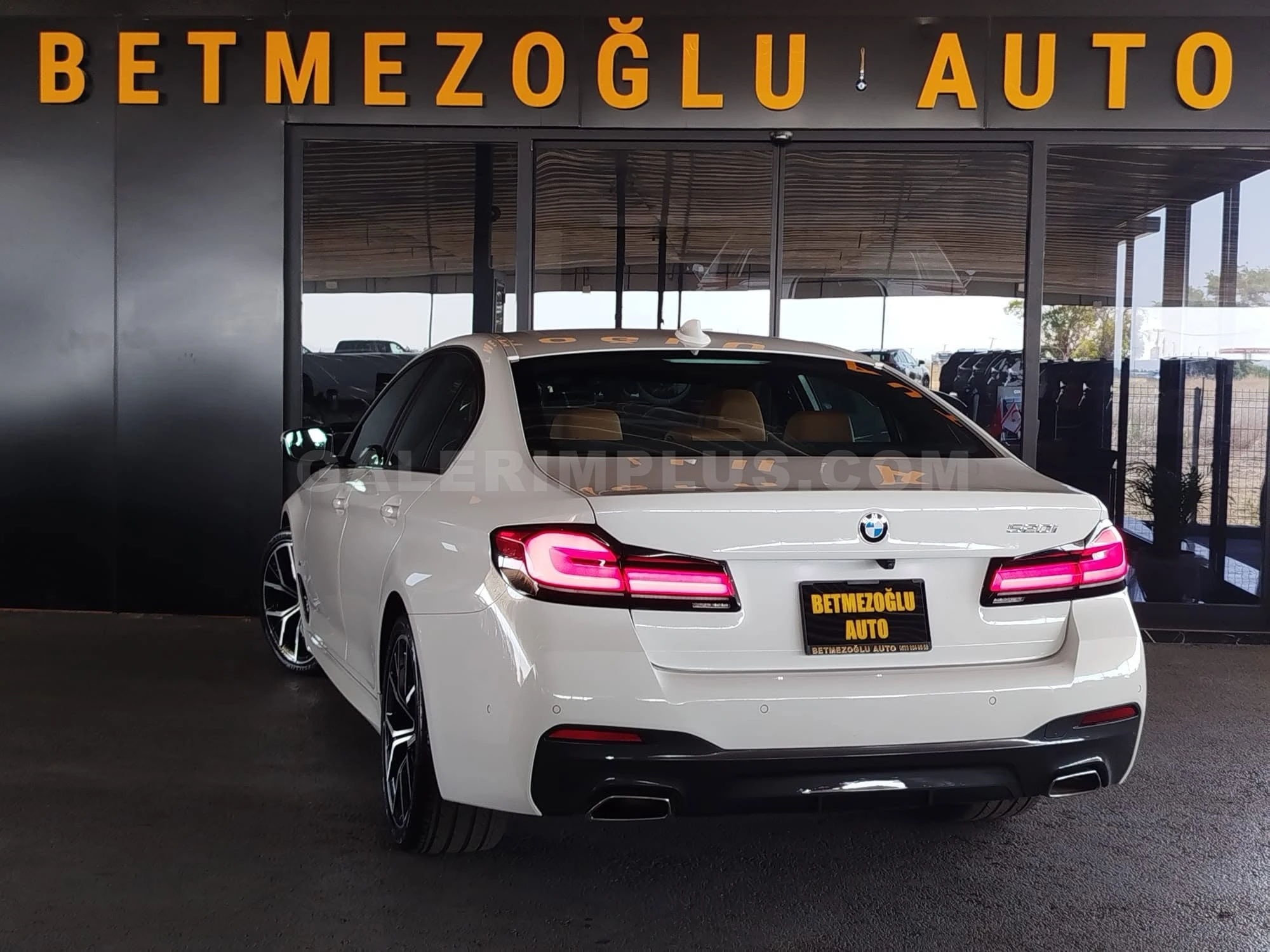 2021 BMW 5 Serisi 520i Kıbrıs | KKTC İkinci El Satılık Araba - Thumbnail 3