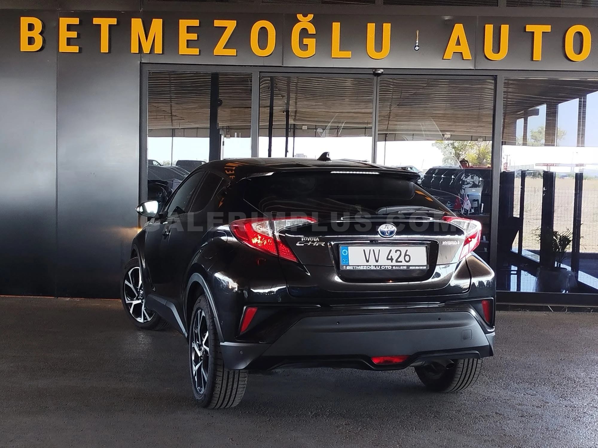 2019 Toyota C-HR 1.8 Hybrid Kıbrıs | KKTC İkinci El Satılık Araba - Thumbnail 3