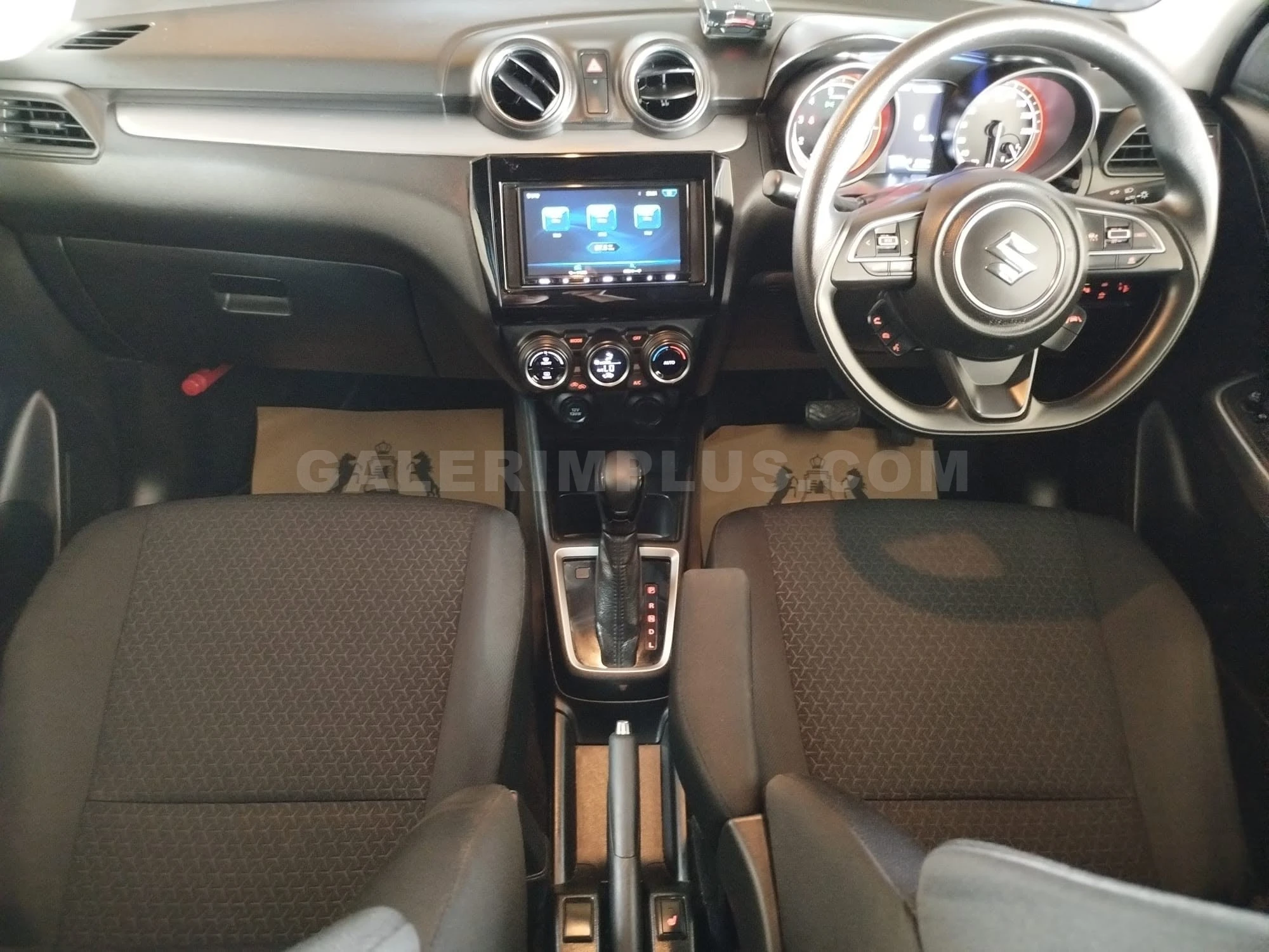 2023 Suzuki Swift 1.2 Kıbrıs | KKTC İkinci El Satılık Araba - Thumbnail 8