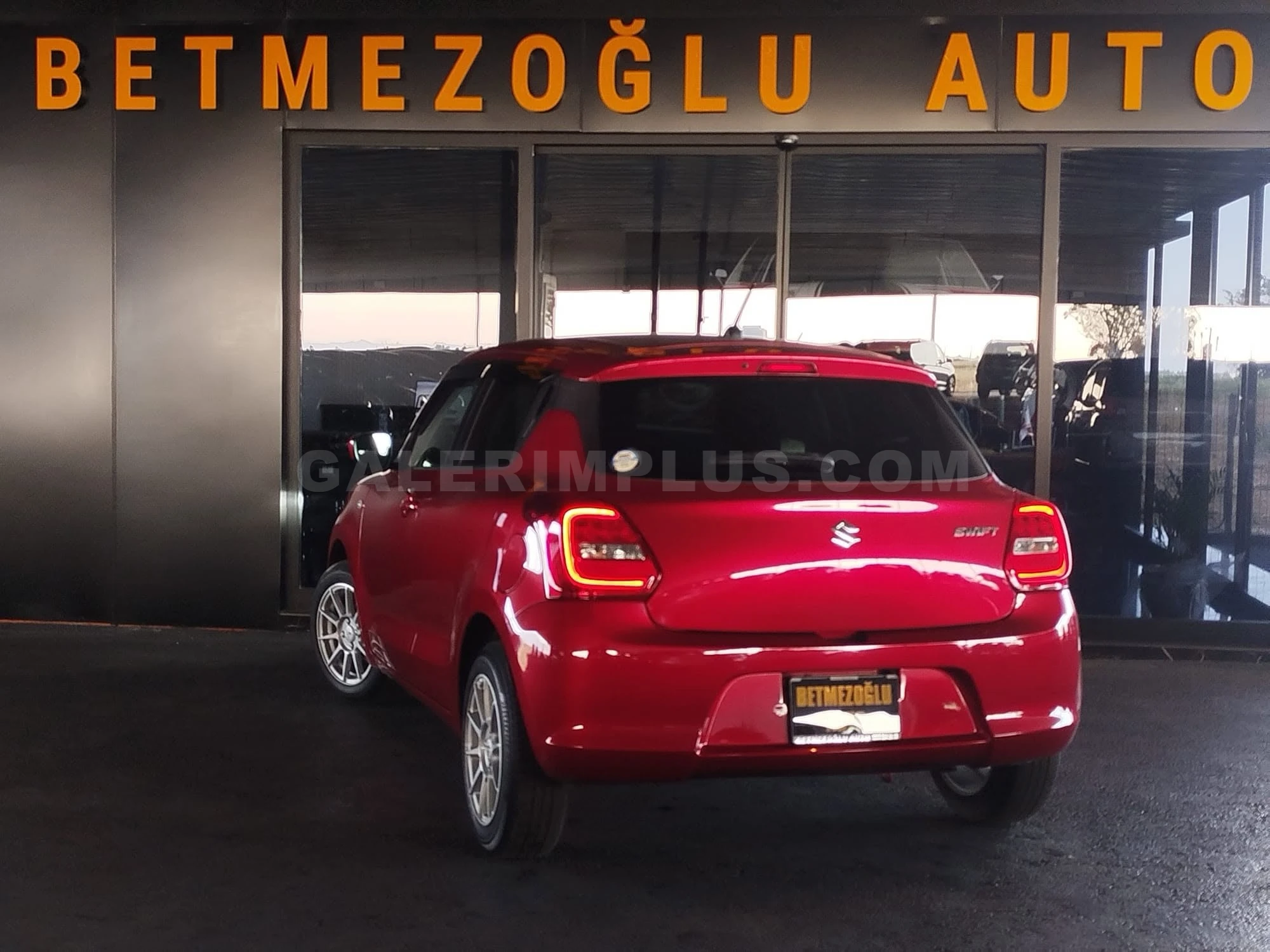 2023 Suzuki Swift 1.2 Kıbrıs | KKTC İkinci El Satılık Araba - Thumbnail 3