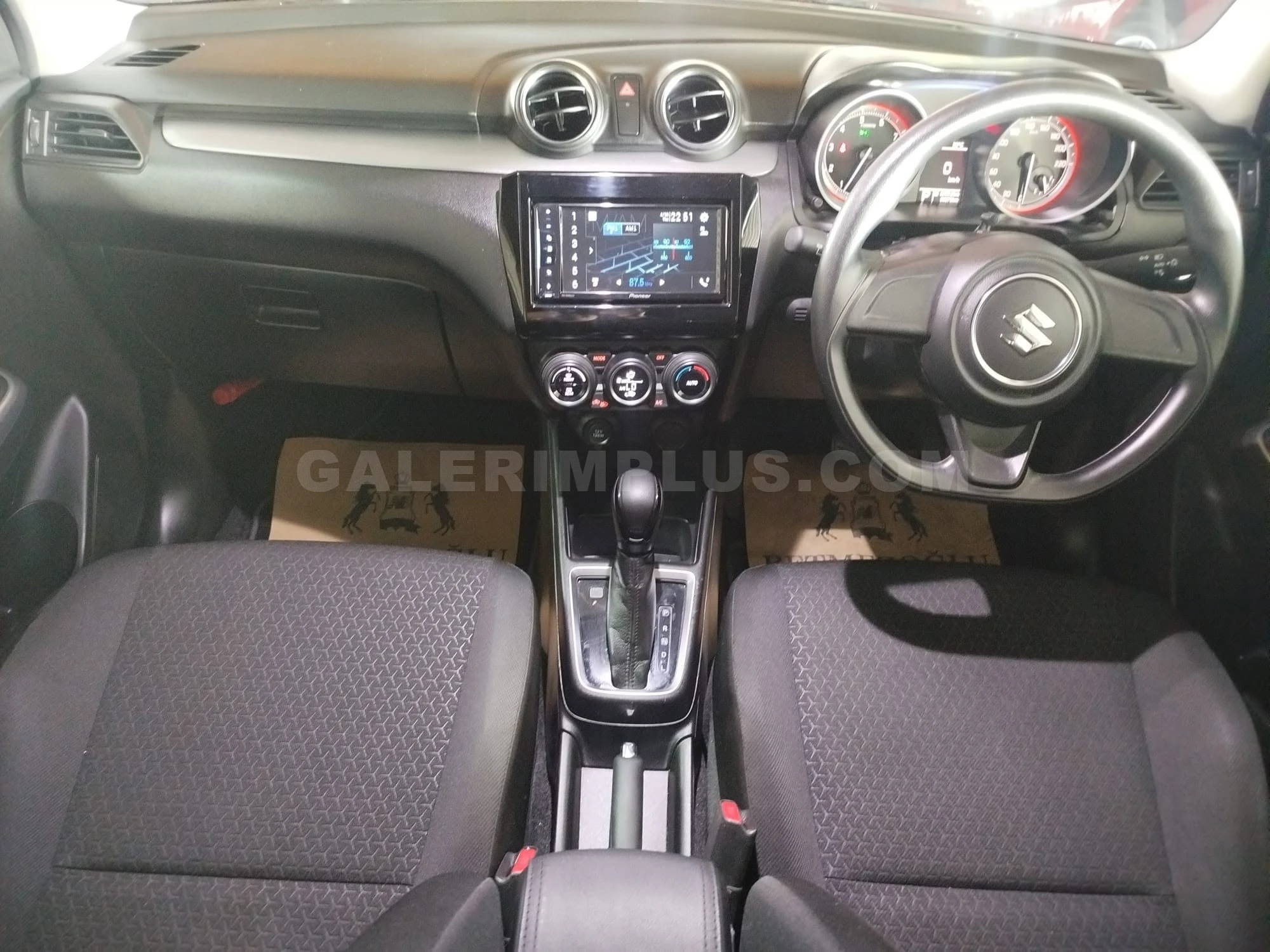 2023 Suzuki Swift 1.2 Kıbrıs | KKTC İkinci El Satılık Araba - Thumbnail 5