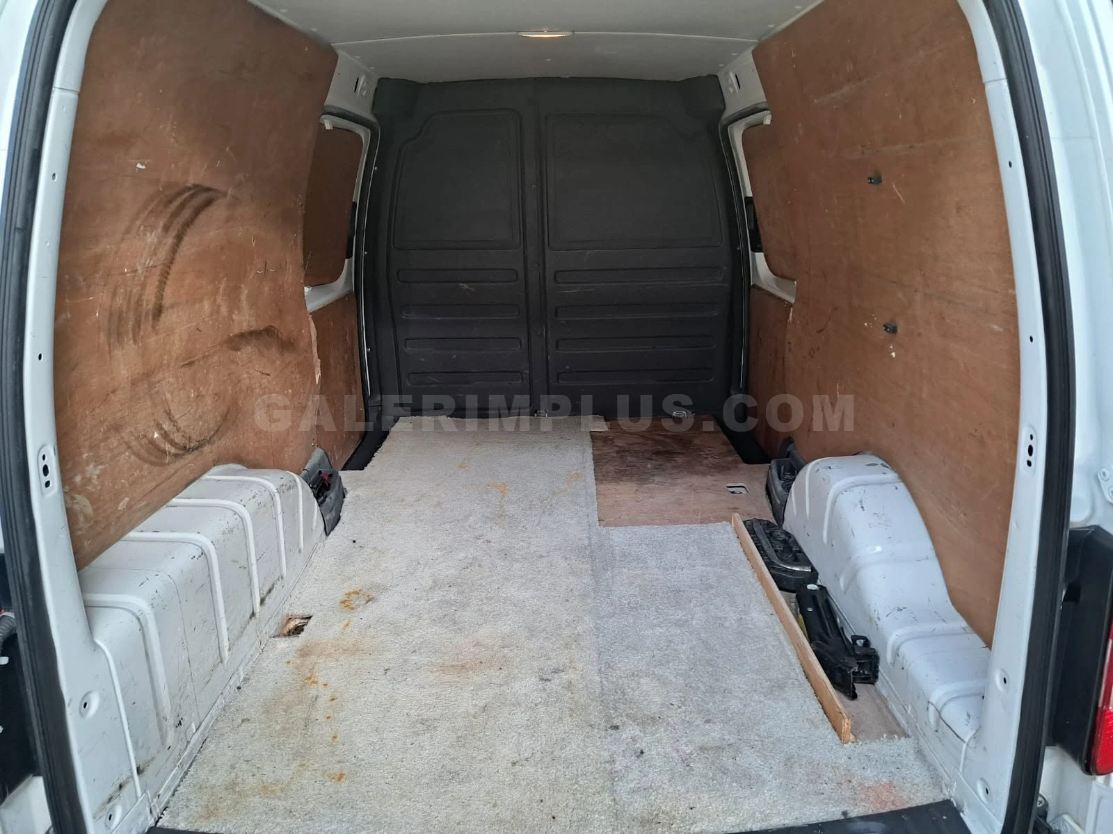 2012 Volkswagen Caddy 1.6 TDI Kıbrıs | KKTC İkinci El Satılık Araba - Thumbnail 5