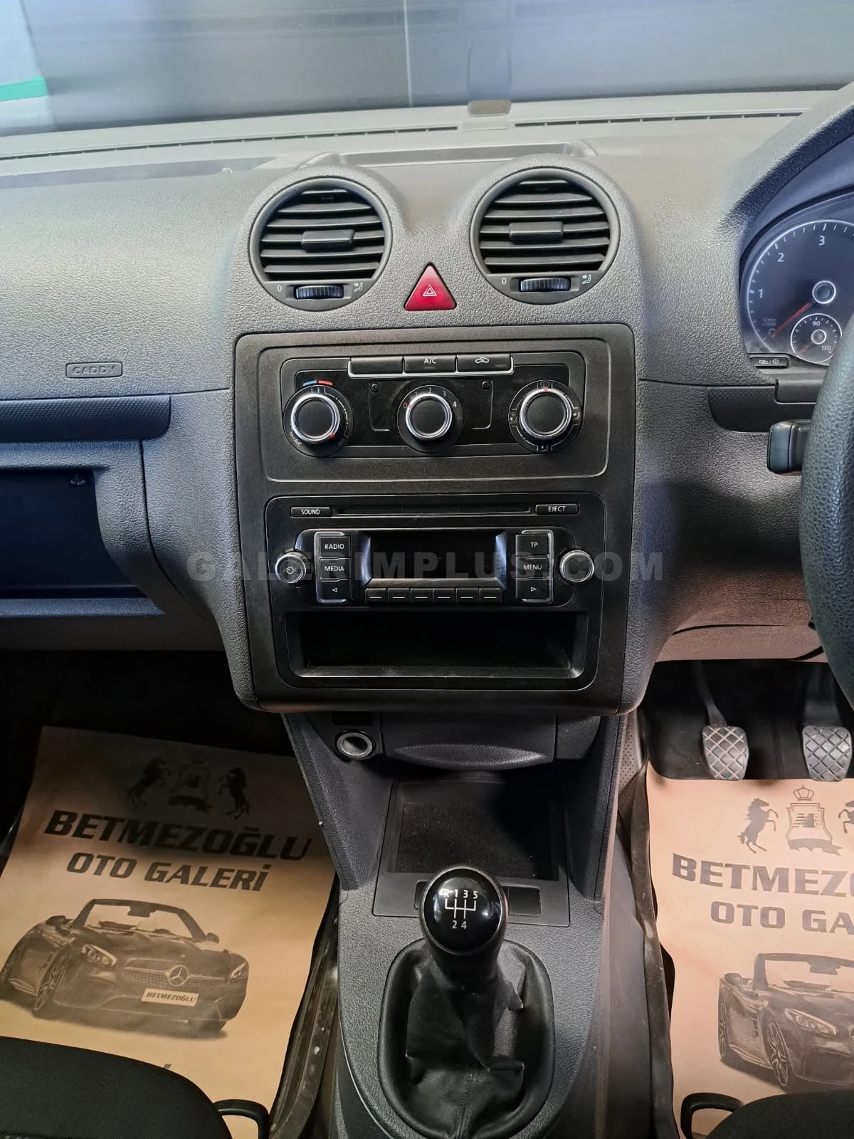 2012 Volkswagen Caddy 1.6 TDI Kıbrıs | KKTC İkinci El Satılık Araba - Thumbnail 6