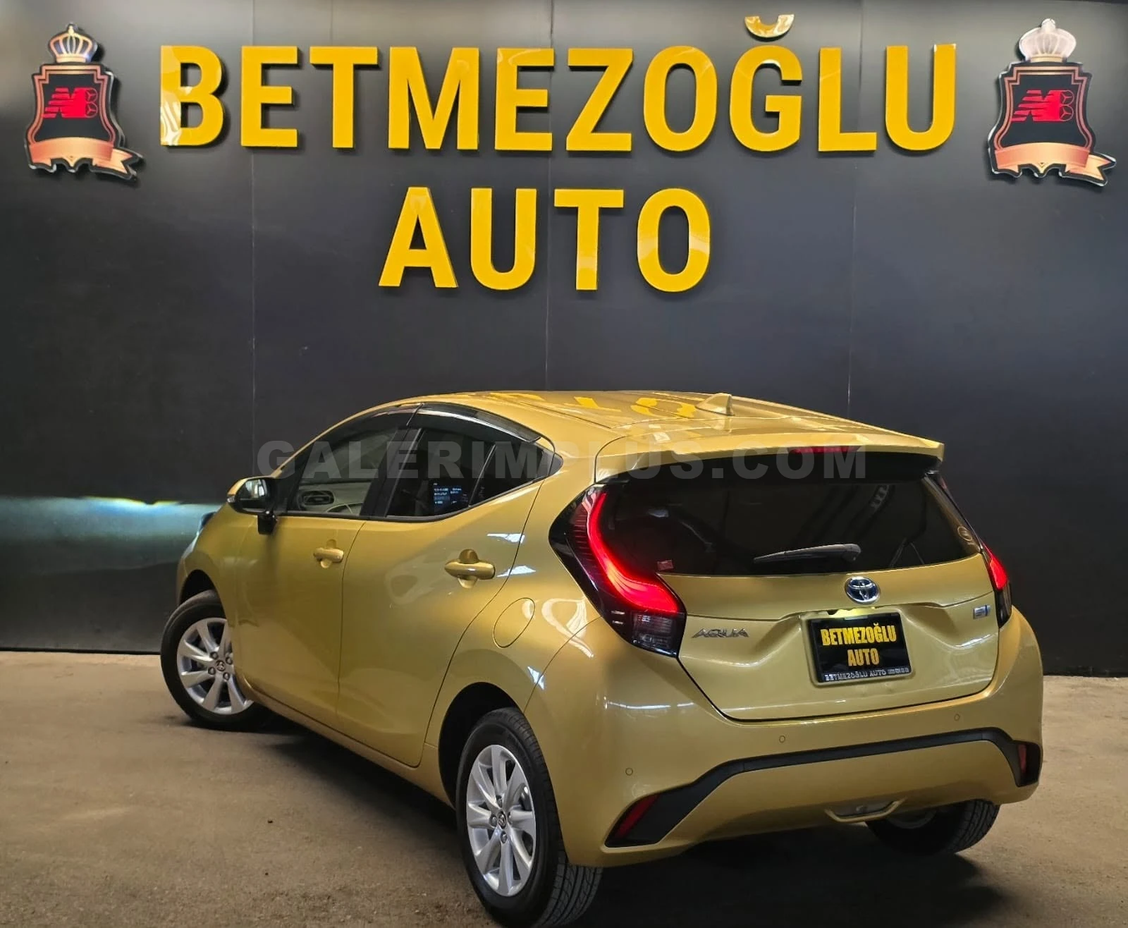 2022 Toyota Aqua 1.5 Hybrit Kıbrıs | KKTC İkinci El Satılık Araba - Thumbnail 3
