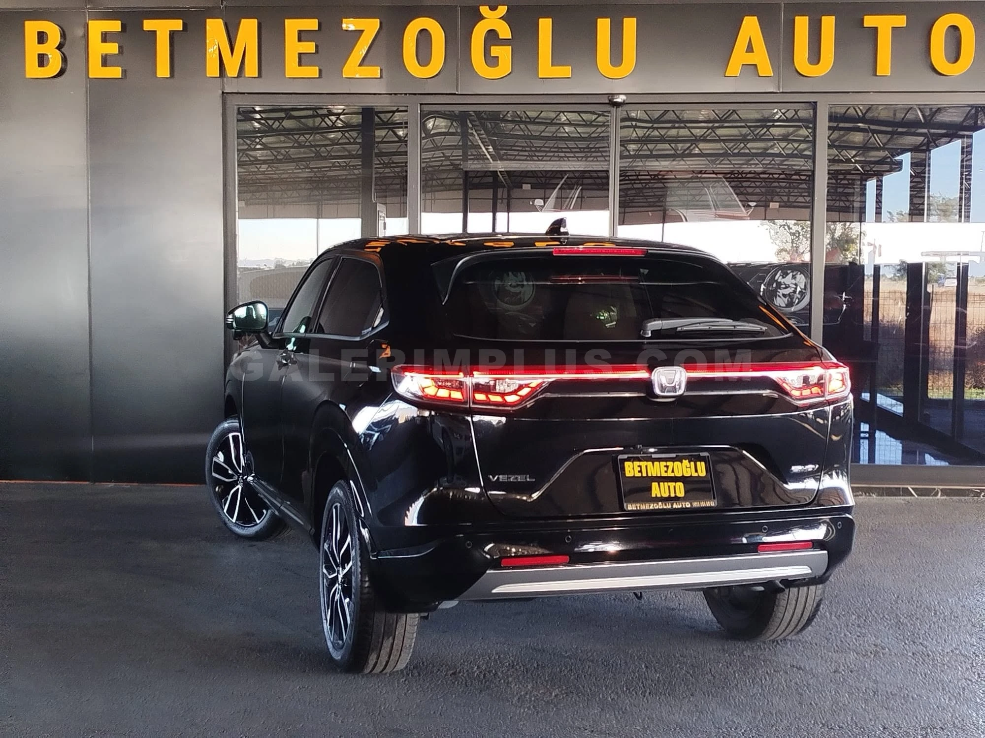 2021 Honda Vezel 1.5 e:HEV Kıbrıs | KKTC İkinci El Satılık Araba - Thumbnail 3
