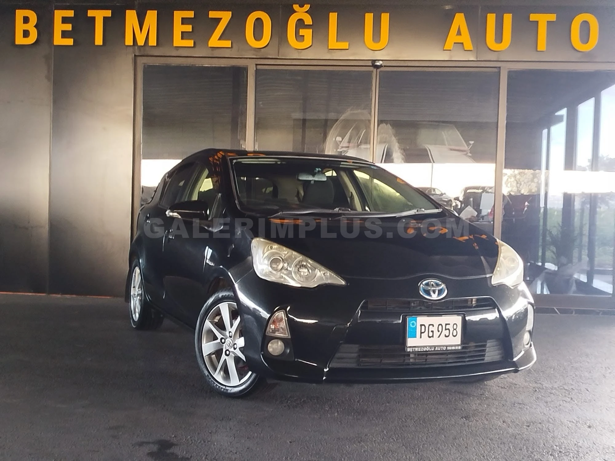 2012 Toyota Aqua 1.5 Hybrit Hibrit Otomatik Lefkoşa İlan görseli - GalerimPlus
