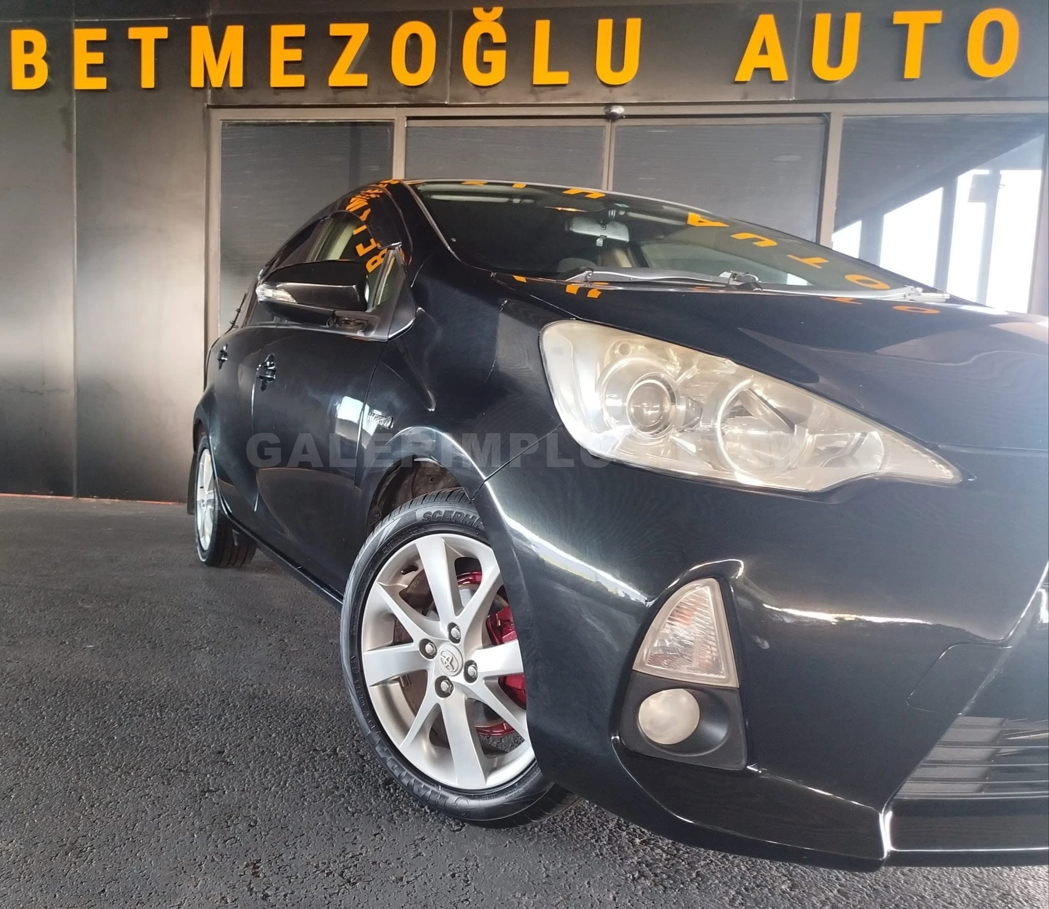 2012 Toyota Aqua 1.5 Hybrit Kıbrıs | KKTC İkinci El Satılık Araba - Thumbnail 2