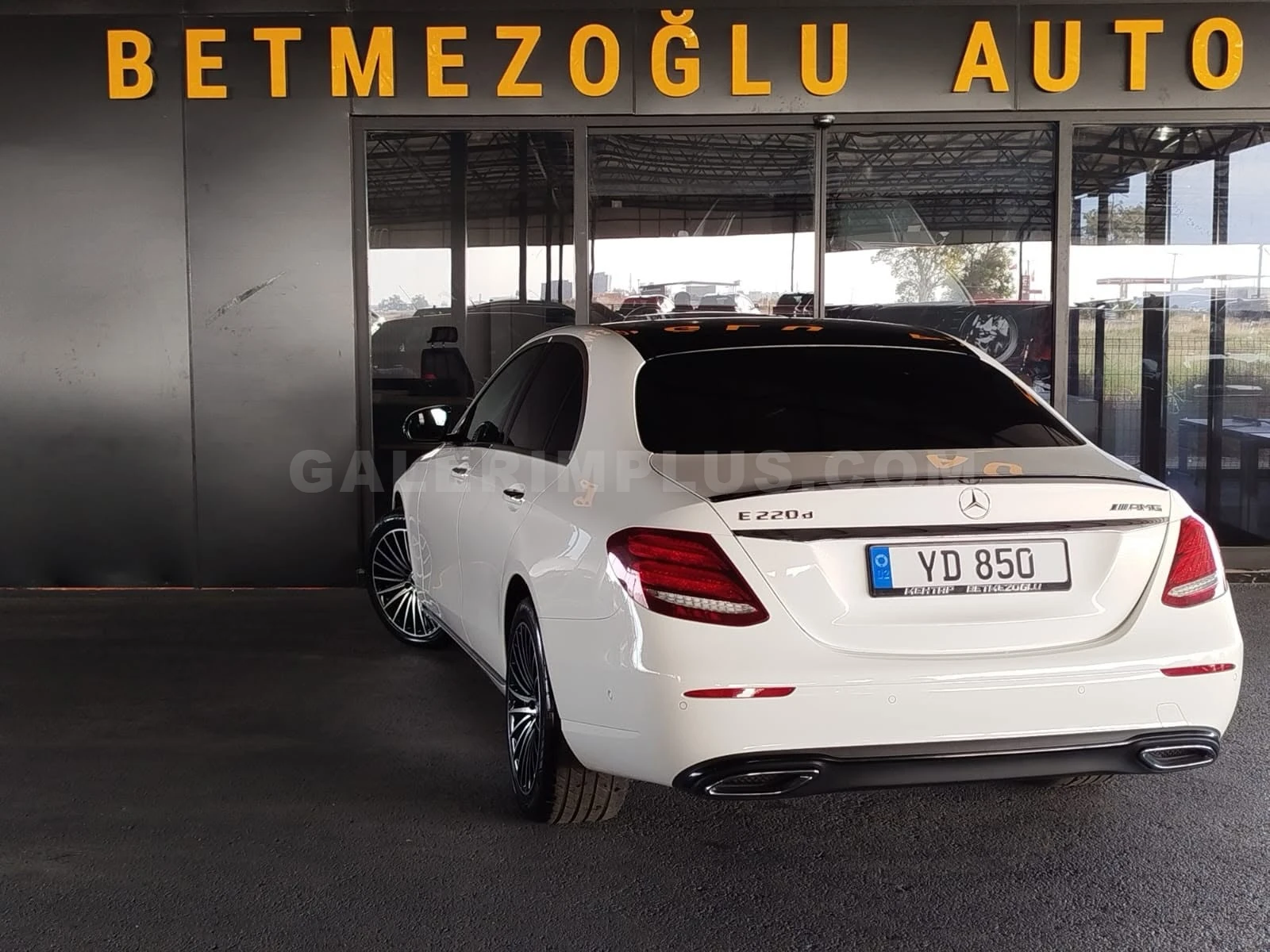 2019 Mercedes-Benz E Serisi E 220d Kıbrıs | KKTC İkinci El Satılık Araba - Thumbnail 3