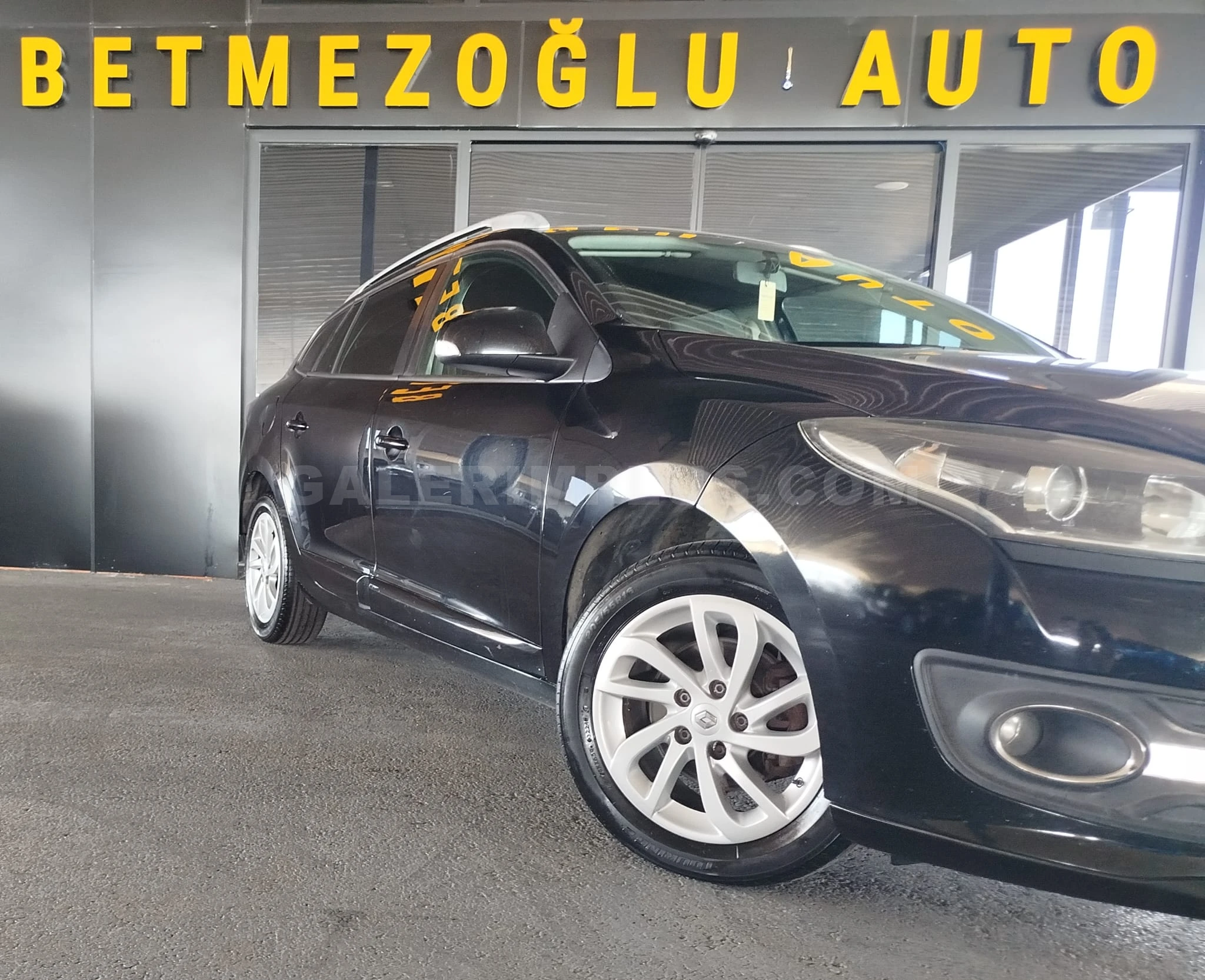 2015 Renault Megane 1.5 dCi Kıbrıs | KKTC İkinci El Satılık Araba - Thumbnail 2