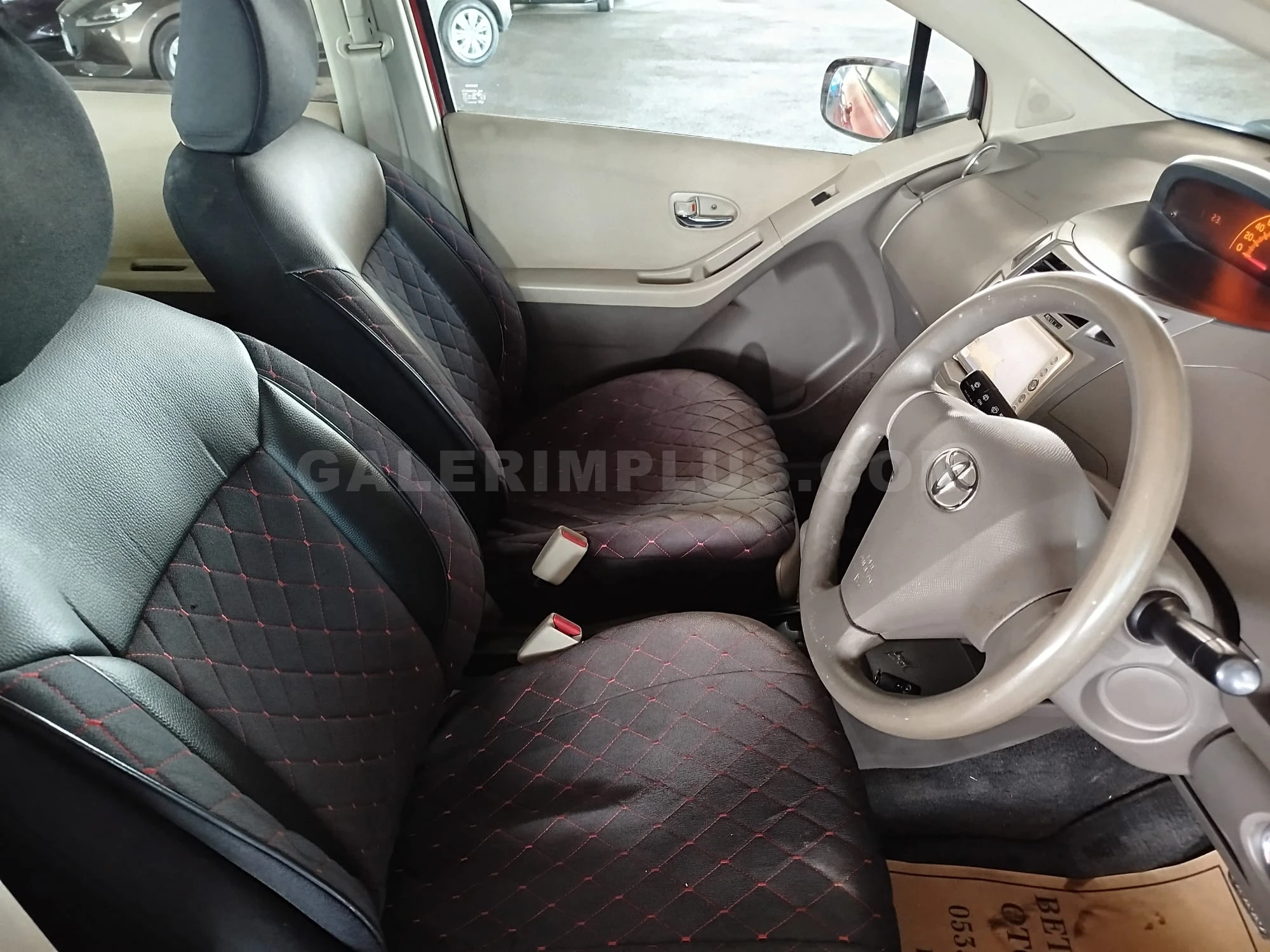 2010 Toyota Vitz 1.3 Kıbrıs | KKTC İkinci El Satılık Araba - Thumbnail 4