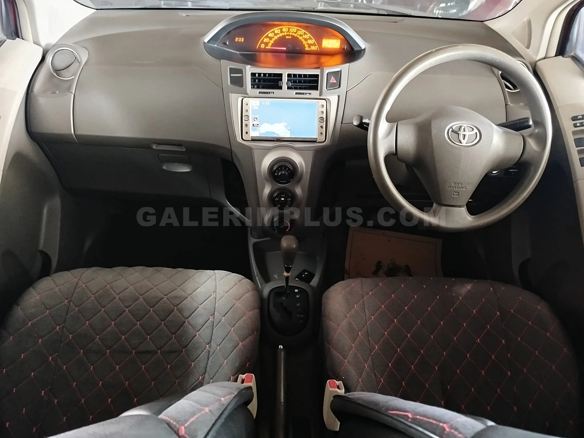2010 Toyota Vitz 1.3 Kıbrıs | KKTC İkinci El Satılık Araba - Thumbnail 5