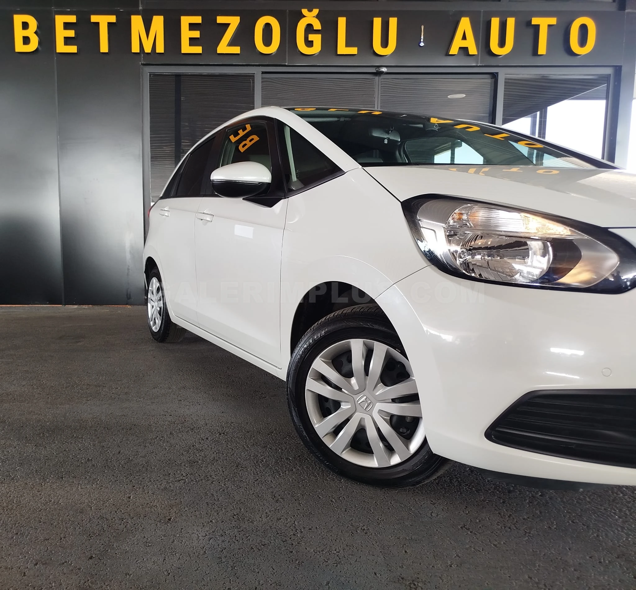 2024 Honda Fit 1.3 Benzin Otomatik Lefkoşa İlan görseli - GalerimPlus