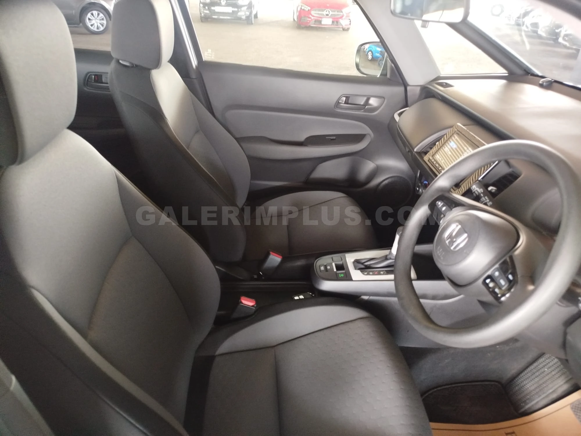 2024 Honda Fit 1.3 Kıbrıs | KKTC İkinci El Satılık Araba - Thumbnail 4