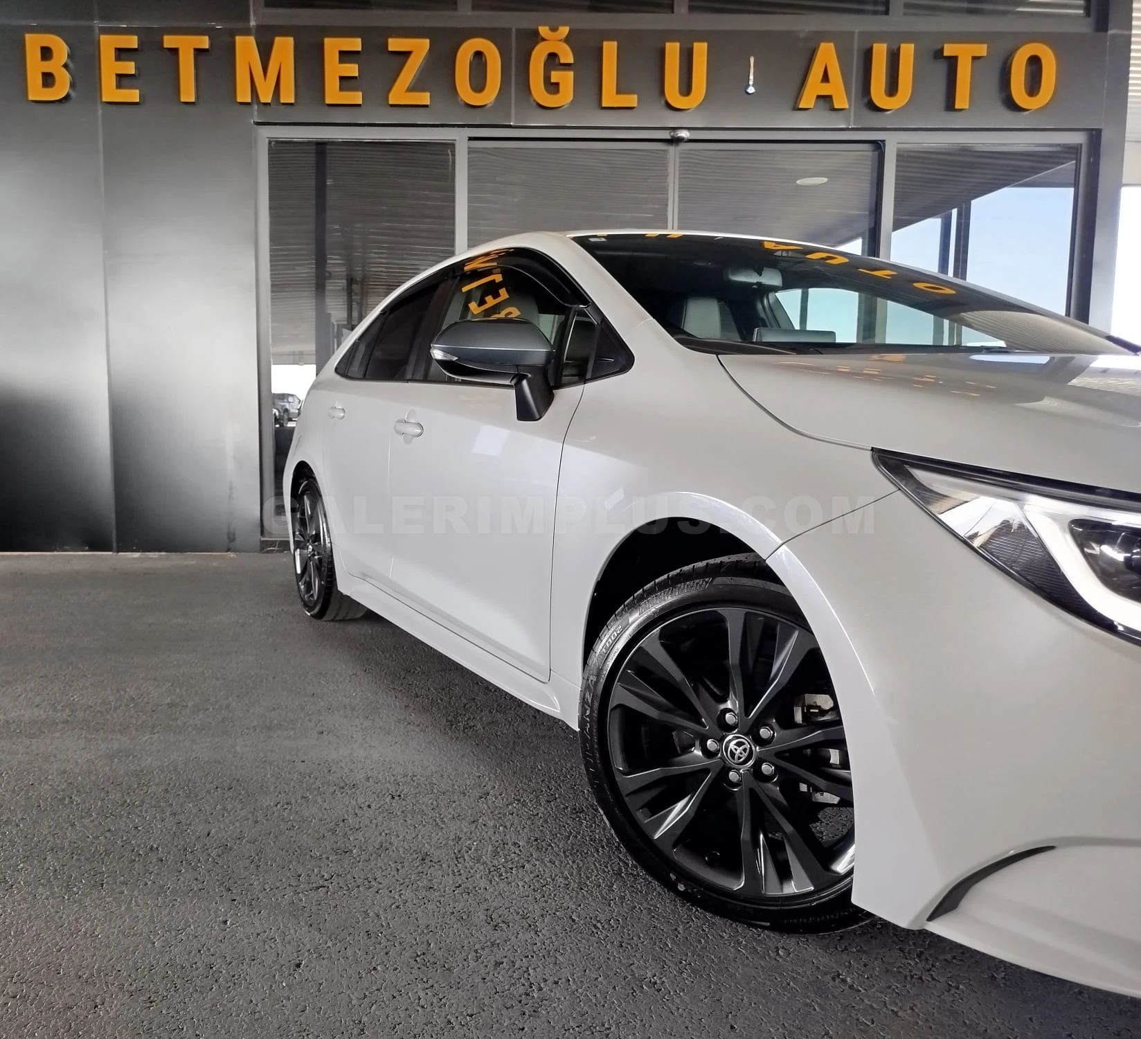 2025 Toyota Corolla 1.8 e:HEV Kıbrıs | KKTC İkinci El Satılık Araba - Thumbnail 3