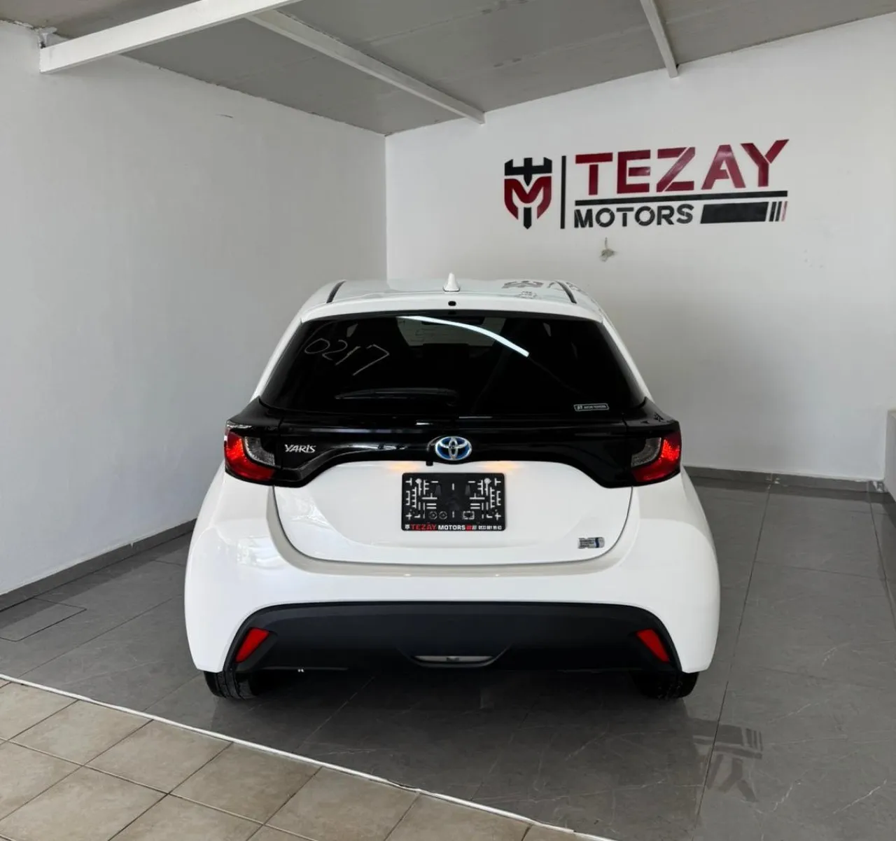 2022 Toyota Yaris 1.5 Hybrid Kıbrıs | KKTC İkinci El Satılık Araba - Thumbnail 4