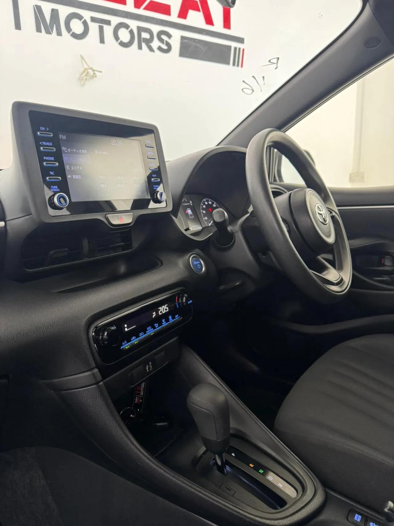 2022 Toyota Yaris 1.5 Hybrid Kıbrıs | KKTC İkinci El Satılık Araba - Thumbnail 7