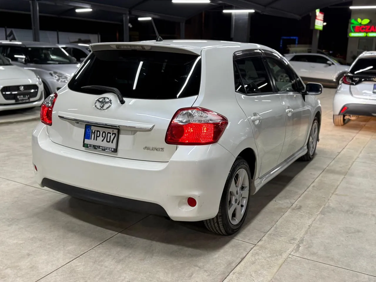 2010 Toyota Auris 1.5 Kıbrıs | KKTC İkinci El Satılık Araba - Thumbnail 5