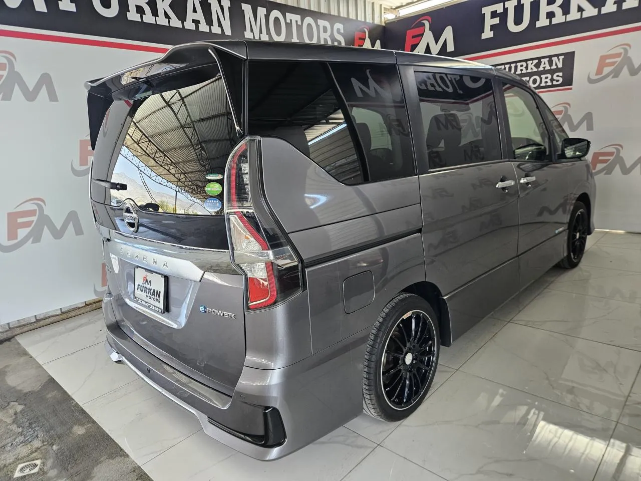 2021 Nissan Serena  Kıbrıs | KKTC İkinci El Satılık Araba - Thumbnail 2