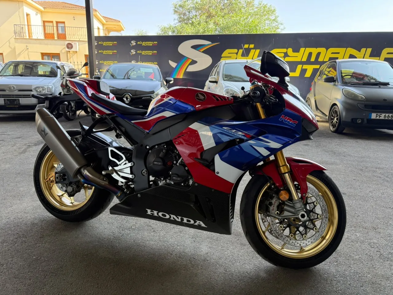 2023 Honda CBR 1000 RR-R Fireblade SP  Kıbrıs | KKTC İkinci El Satılık Araba - Thumbnail 3
