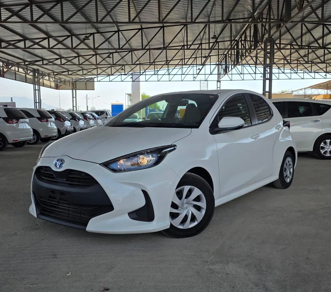 2022 Toyota Yaris 1.5 Hybrid Kıbrıs | KKTC İkinci El Satılık Araba - Thumbnail 2