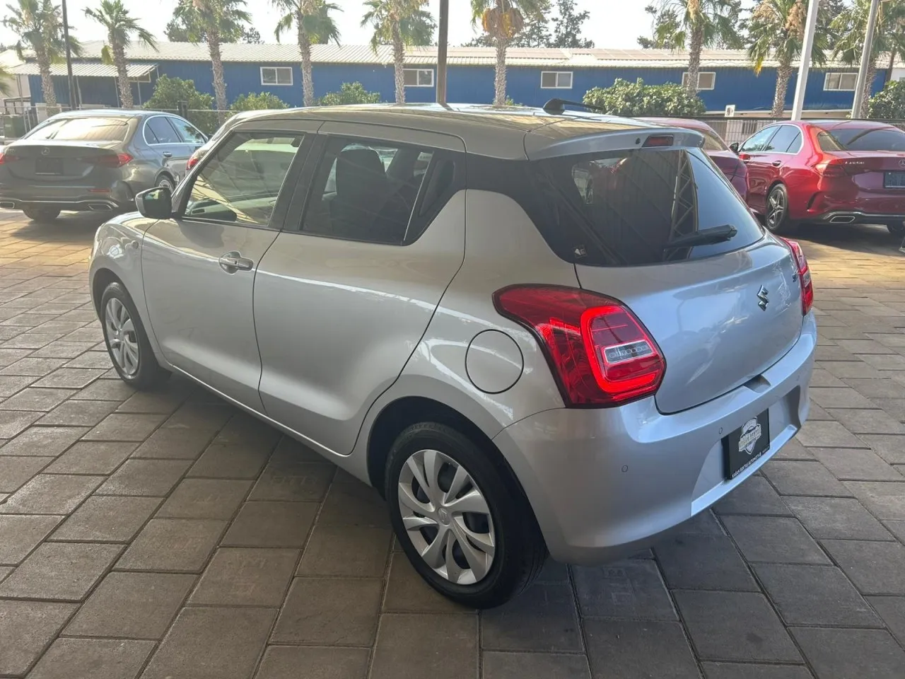 2023 Suzuki Swift 1.2 Kıbrıs | KKTC İkinci El Satılık Araba - Thumbnail 3