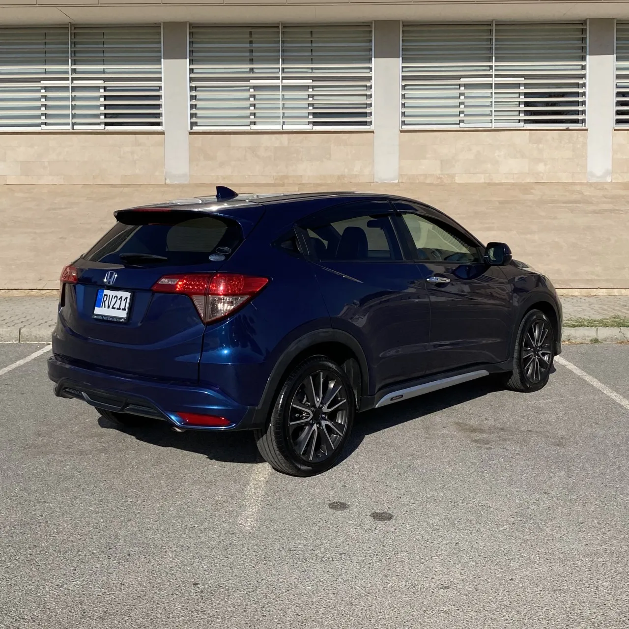 2015 Honda Vezel 1.5 i-VTEC CVT Kıbrıs | KKTC İkinci El Satılık Araba - Thumbnail 4