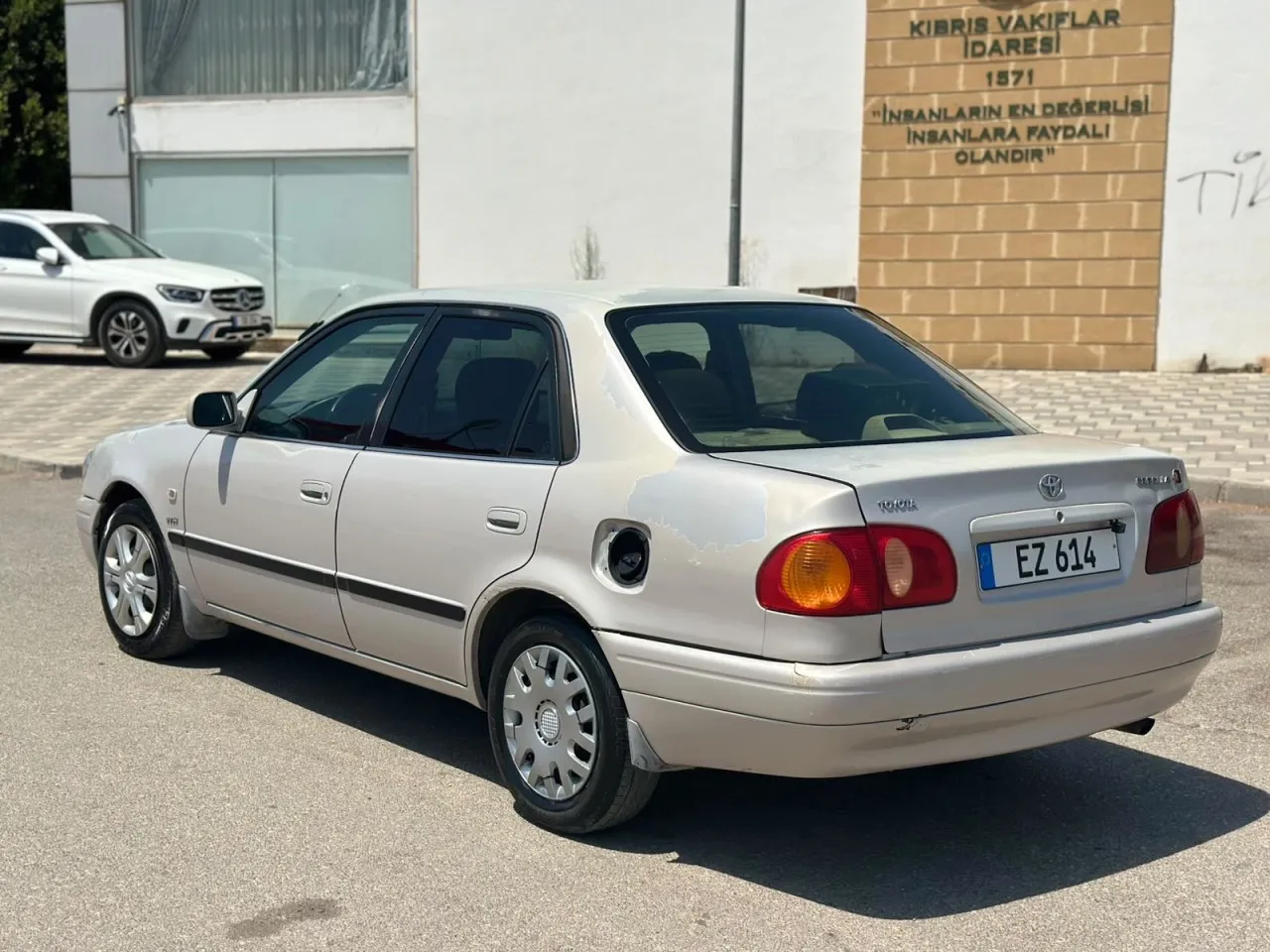 2001 Toyota Corolla 1.6 Kıbrıs | KKTC İkinci El Satılık Araba - Thumbnail 3