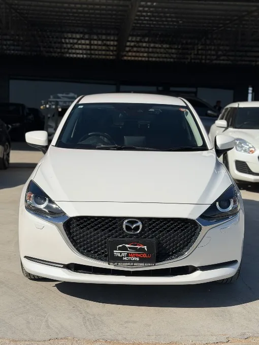 2022 Mazda 2 1.5 Skyactiv-D Kıbrıs | KKTC İkinci El Satılık Araba - Thumbnail 2