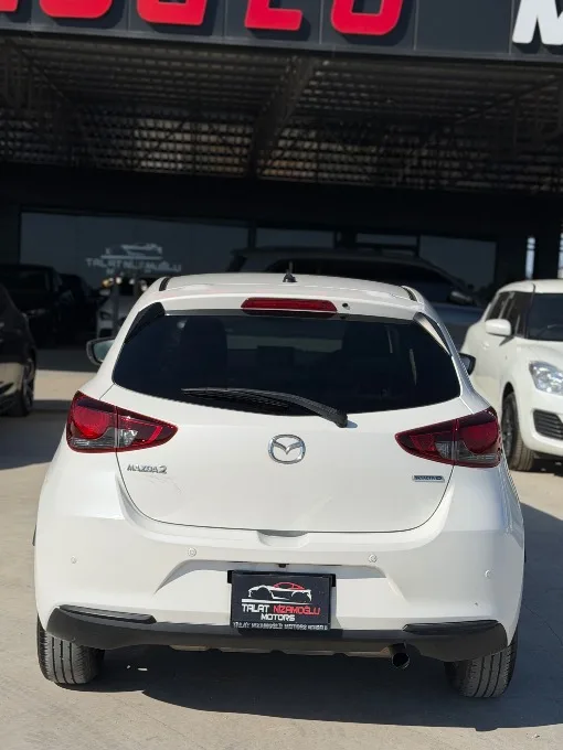 2022 Mazda 2 1.5 Skyactiv-D Kıbrıs | KKTC İkinci El Satılık Araba - Thumbnail 5