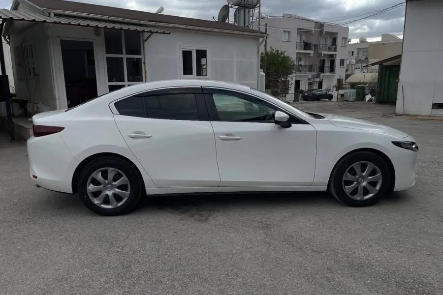 2020 Mazda 3 1.5 SkyActive-G Kıbrıs | KKTC İkinci El Satılık Araba - Thumbnail 3