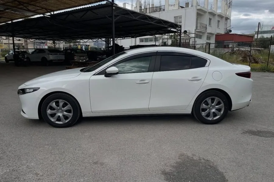 2020 Mazda 3 1.5 SkyActive-G Kıbrıs | KKTC İkinci El Satılık Araba - Thumbnail 4