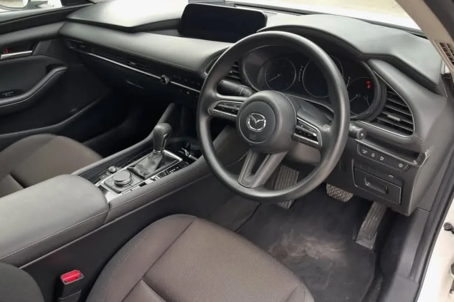 2020 Mazda 3 1.5 SkyActive-G Kıbrıs | KKTC İkinci El Satılık Araba - Thumbnail 6