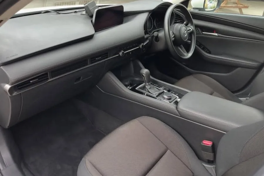 2020 Mazda 3 1.5 SkyActive-G Kıbrıs | KKTC İkinci El Satılık Araba - Thumbnail 7