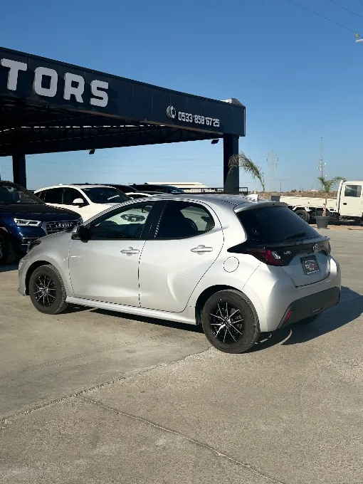 2021 Toyota Yaris 1.5 Hybrid Kıbrıs | KKTC İkinci El Satılık Araba - Thumbnail 4