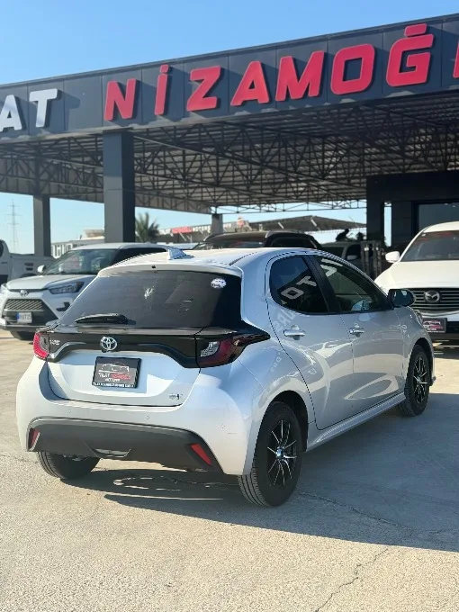 2021 Toyota Yaris 1.5 Hybrid Kıbrıs | KKTC İkinci El Satılık Araba - Thumbnail 6