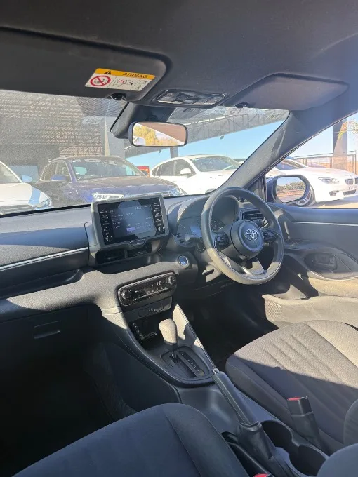 2021 Toyota Yaris 1.5 Hybrid Kıbrıs | KKTC İkinci El Satılık Araba - Thumbnail 8