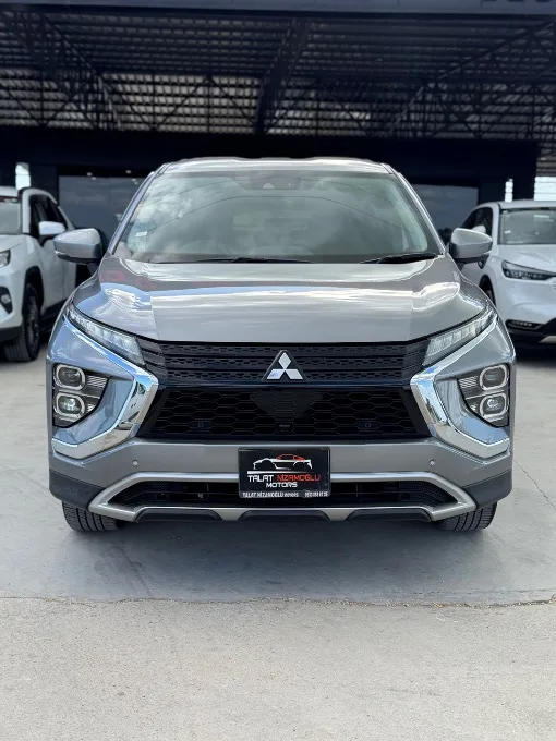 2022 Mitsubishi Eclipse Cross 2.4 Plug-in Hybrid Kıbrıs | KKTC İkinci El Satılık Araba - Thumbnail 2