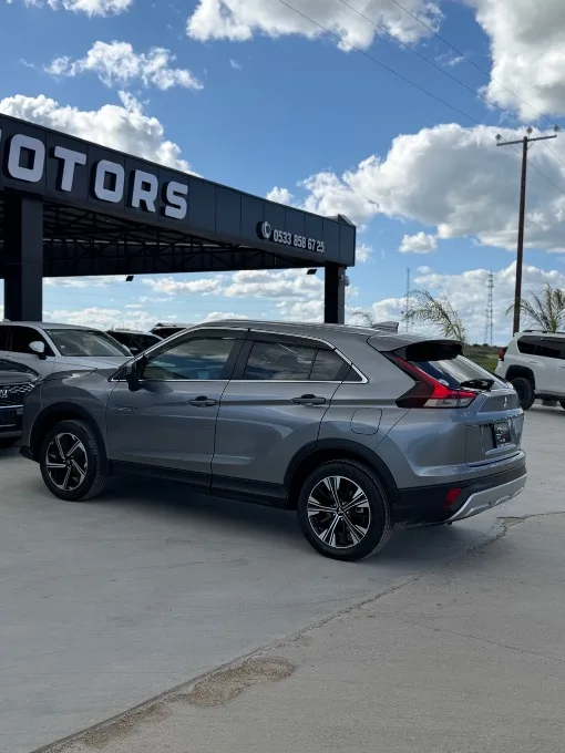 2022 Mitsubishi Eclipse Cross 2.4 Plug-in Hybrid Kıbrıs | KKTC İkinci El Satılık Araba - Thumbnail 4