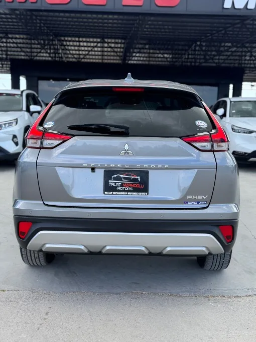 2022 Mitsubishi Eclipse Cross 2.4 Plug-in Hybrid Kıbrıs | KKTC İkinci El Satılık Araba - Thumbnail 5