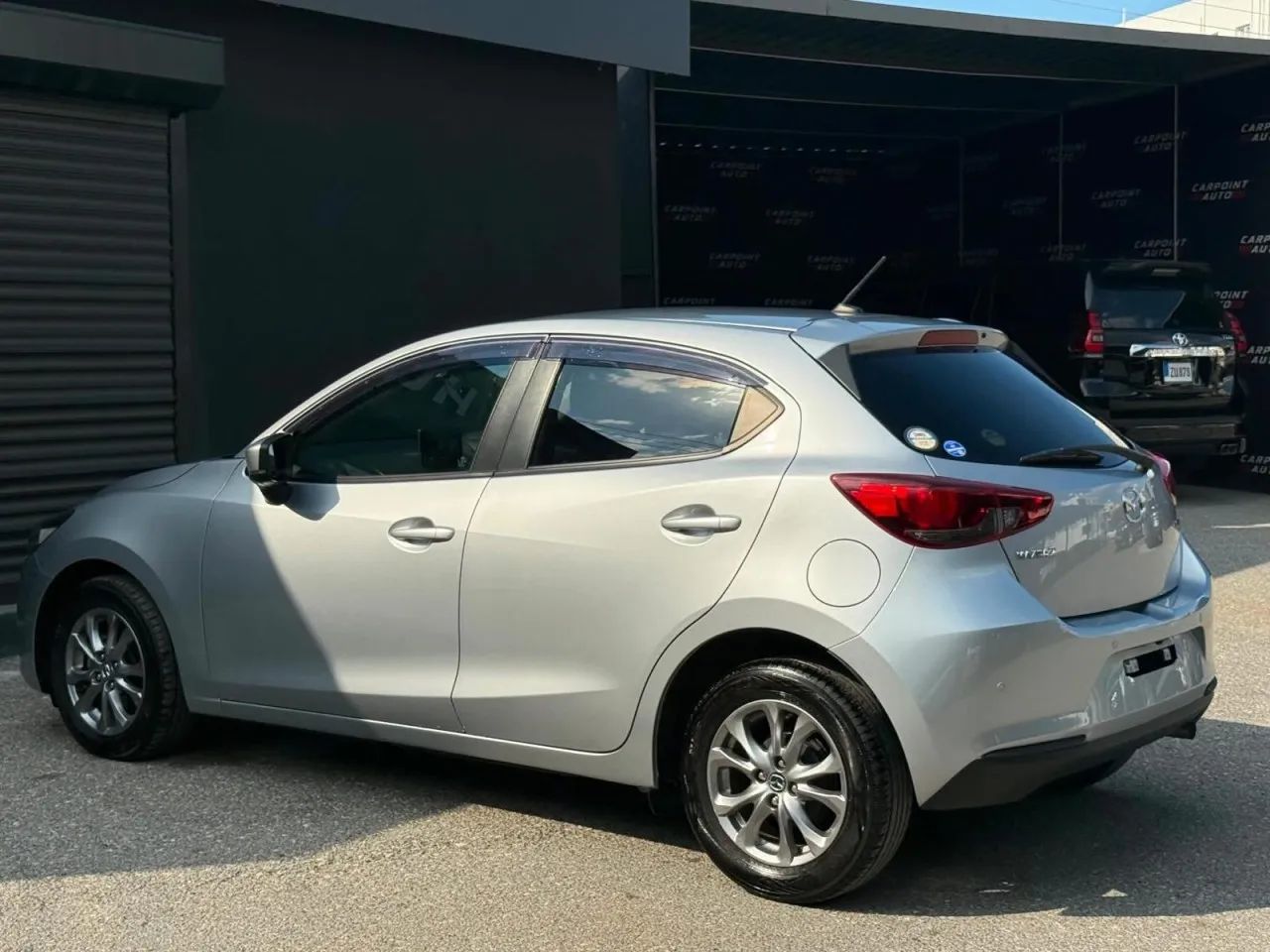 2023 Mazda 2 1.5 Skyactiv-D Kıbrıs | KKTC İkinci El Satılık Araba - Thumbnail 2