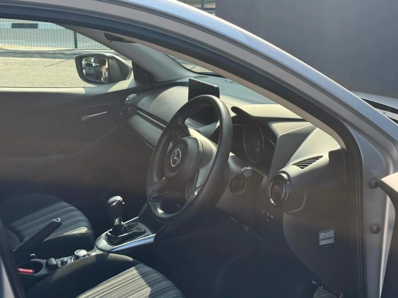 2023 Mazda 2 1.5 Skyactiv-D Kıbrıs | KKTC İkinci El Satılık Araba - Thumbnail 6