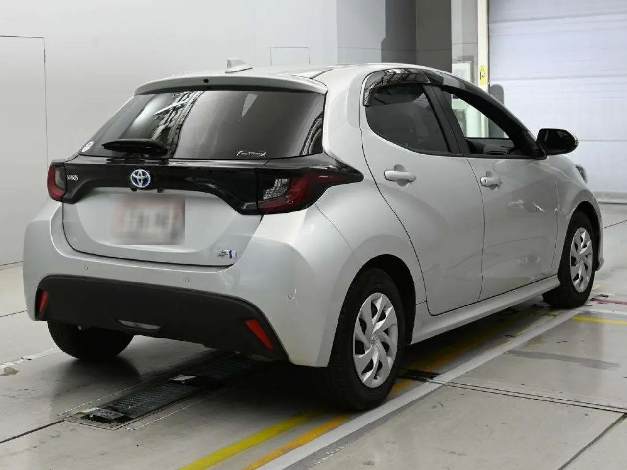 2022 Toyota Yaris 1.5 Hybrid Kıbrıs | KKTC İkinci El Satılık Araba - Thumbnail 4