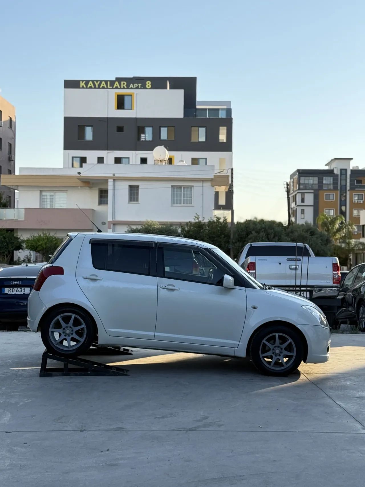 2005 Suzuki Swift 1.4 Kıbrıs | KKTC İkinci El Satılık Araba - Thumbnail 5