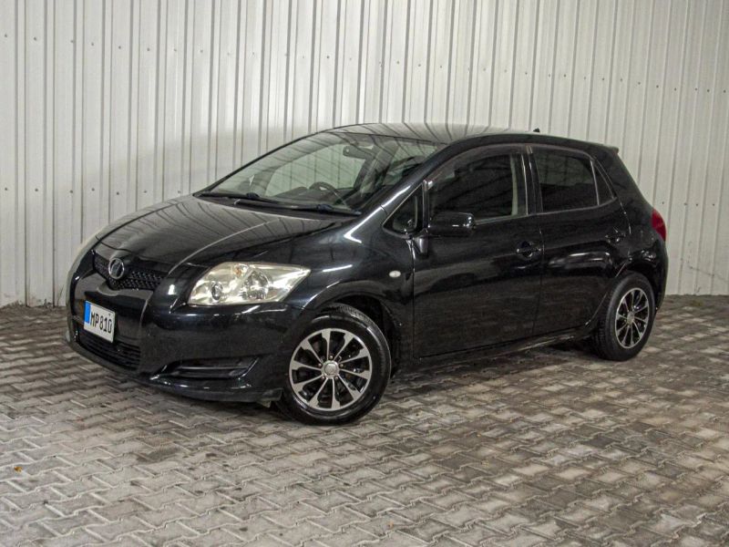 2009 Toyota Auris 1.5 Kıbrıs | KKTC İkinci El Satılık Araba - Fotoğraf 1
