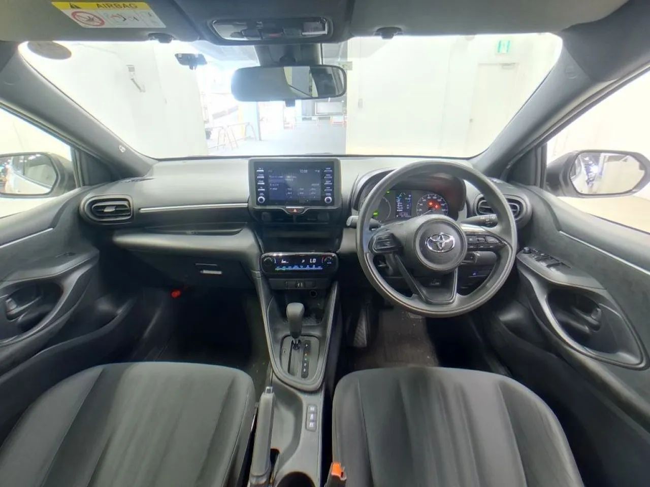 2023 Toyota Yaris 1.5 Hybrid Kıbrıs | KKTC İkinci El Satılık Araba - Thumbnail 5