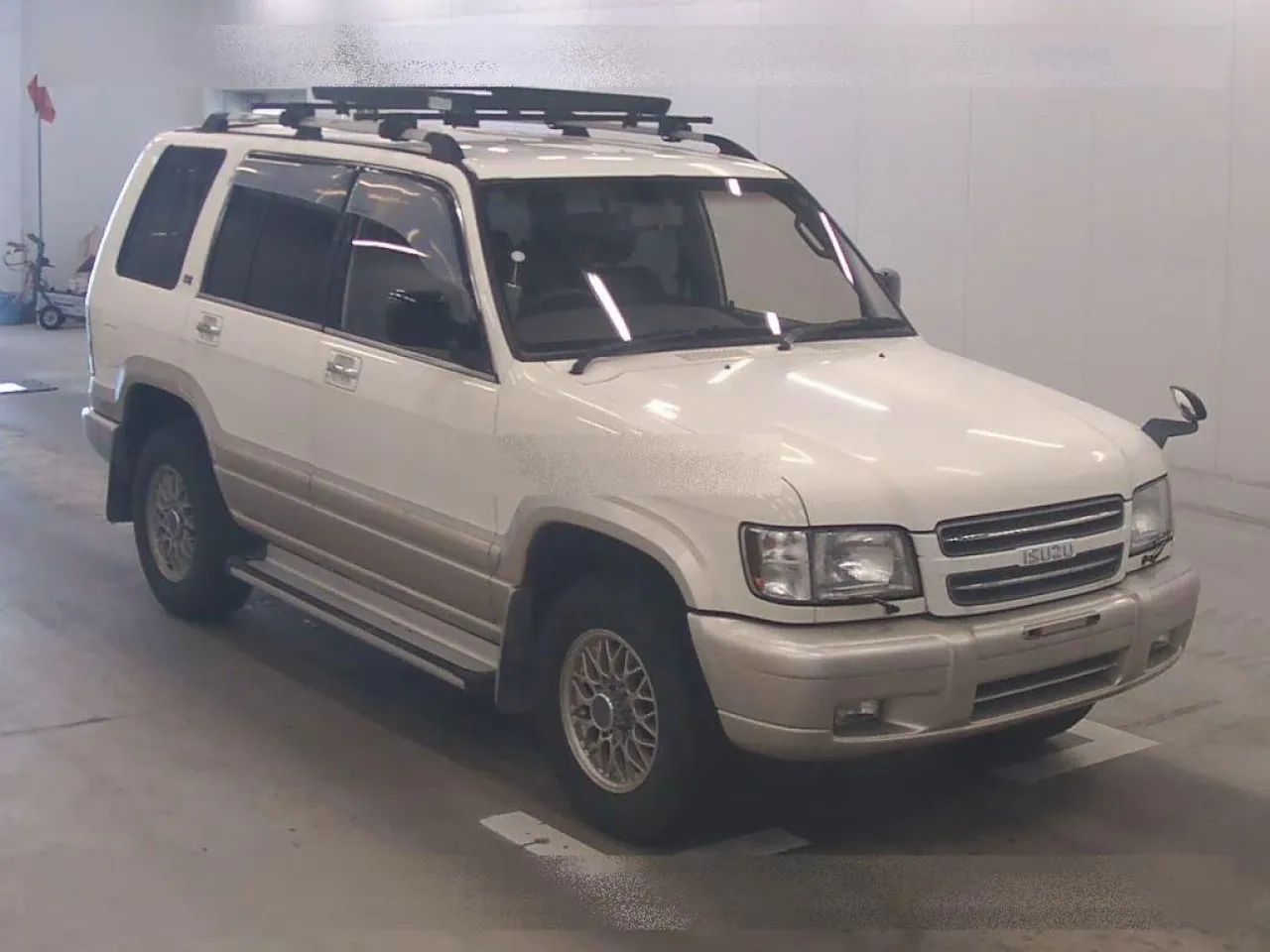 1999 Isuzu Bighorn Benzin Otomatik Lefkoşa İlan görseli - GalerimPlus