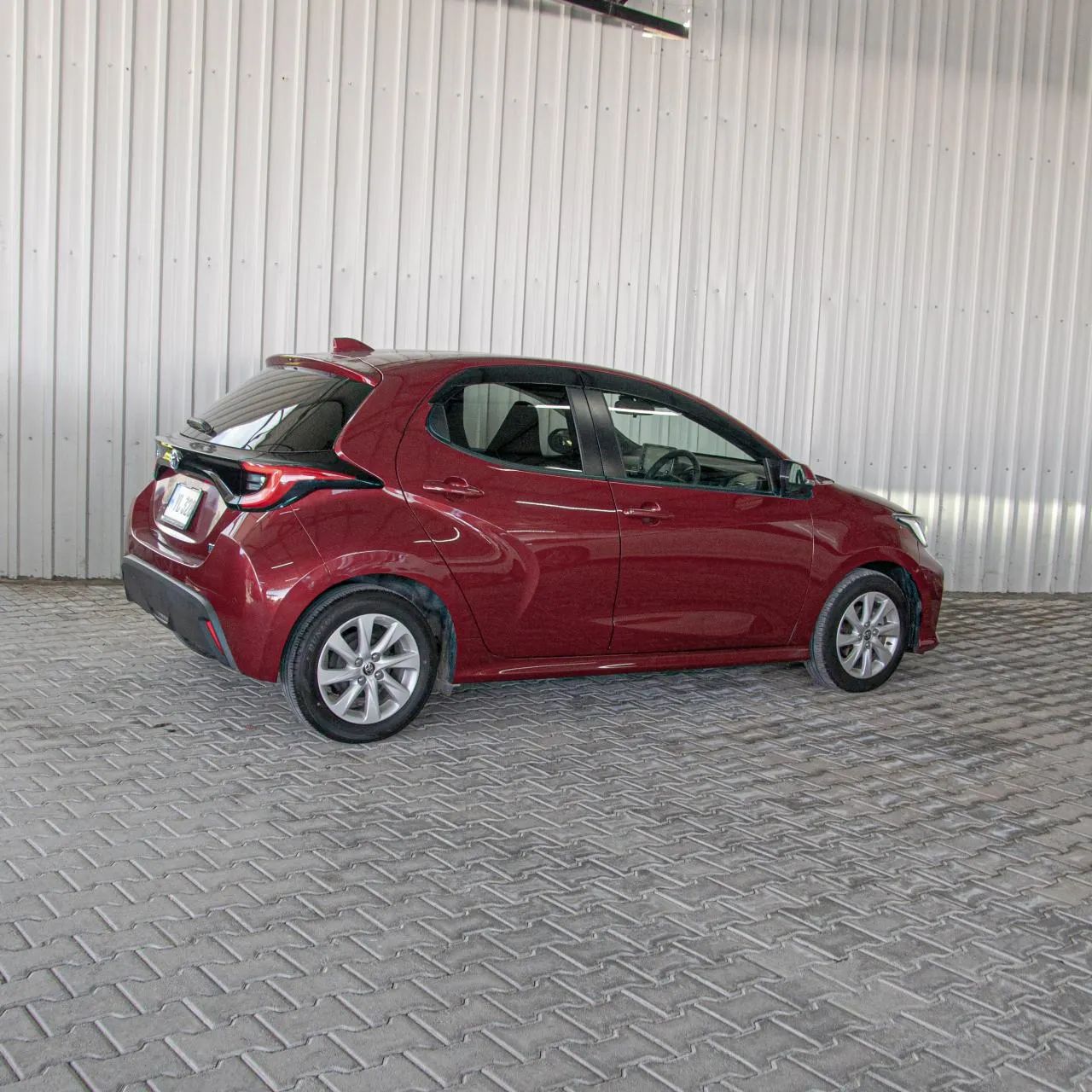2023 Toyota Yaris 1.5 Hybrid Kıbrıs | KKTC İkinci El Satılık Araba - Thumbnail 2