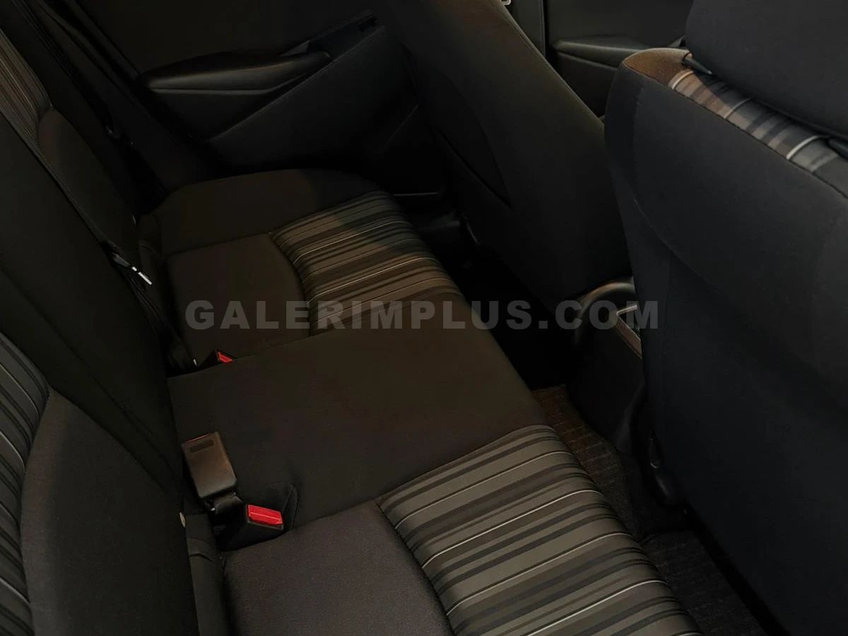 2023 Mazda 2 1.5 Sky-G Kıbrıs | KKTC İkinci El Satılık Araba - Thumbnail 8