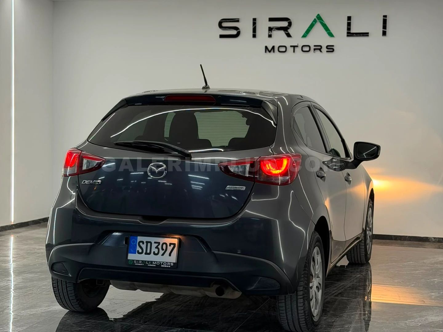 2016 Mazda Demio 1.5 Skyactiv-G Kıbrıs | KKTC İkinci El Satılık Araba - Thumbnail 4
